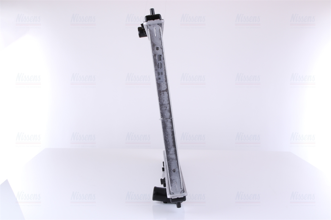 Engine cooling radiator Nissens 630754