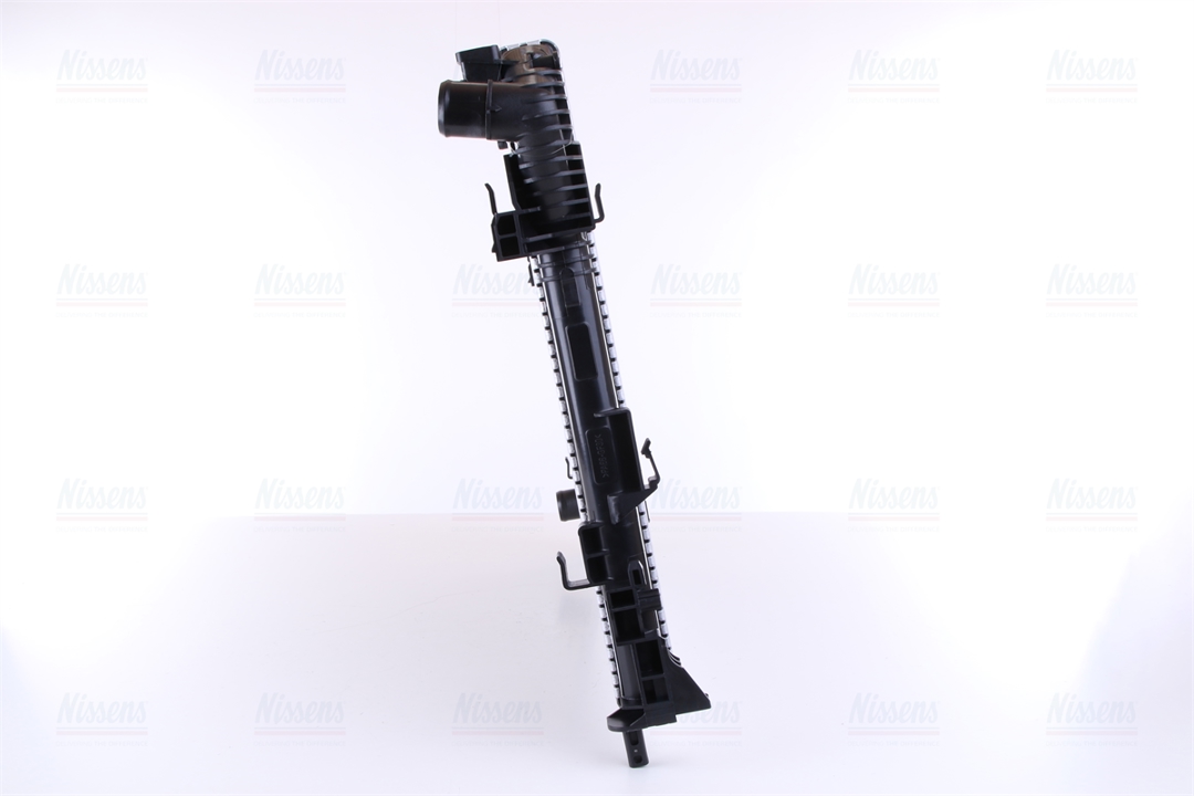 Engine cooling radiator Nissens 63122