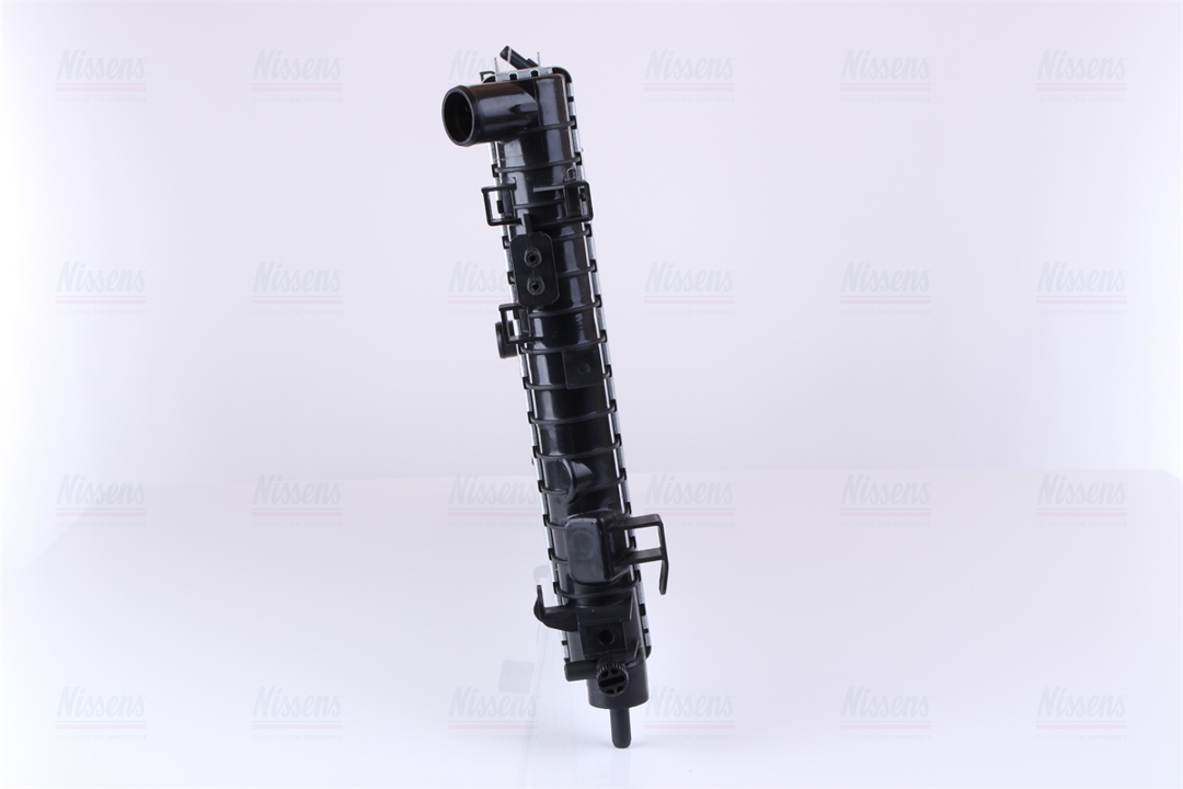 Engine cooling radiator Nissens 63111A