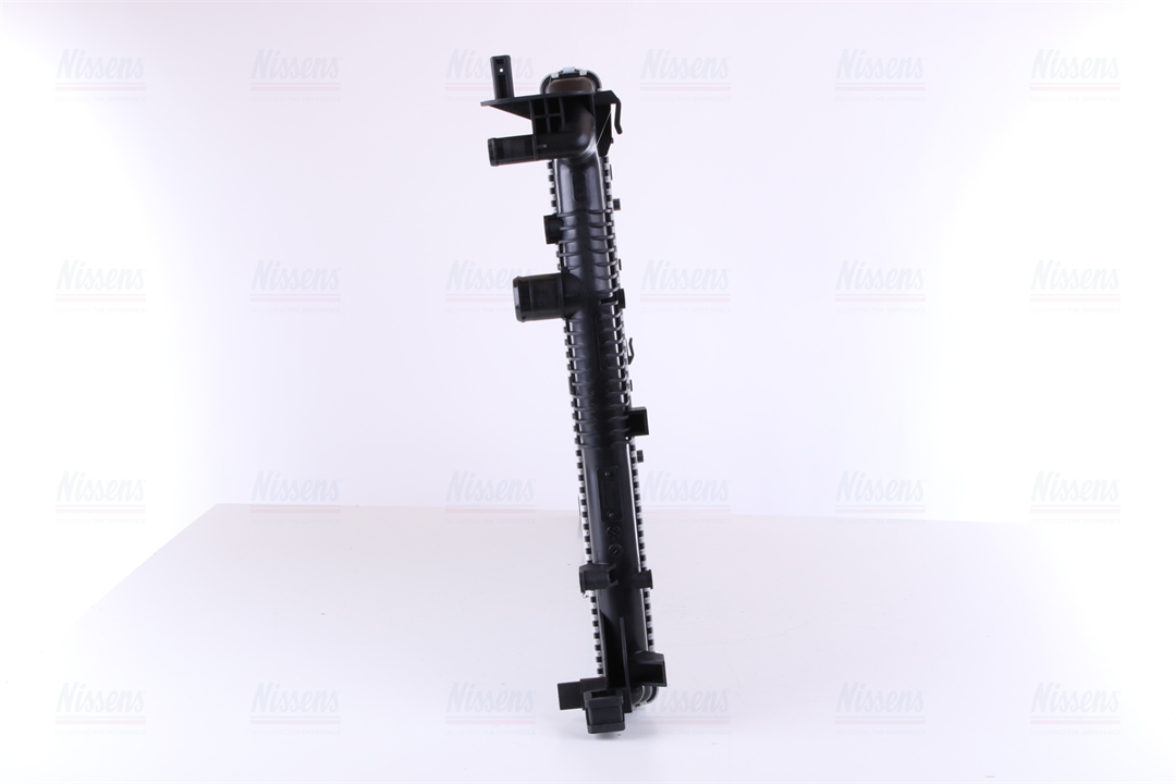 Engine cooling radiator Nissens 63124
