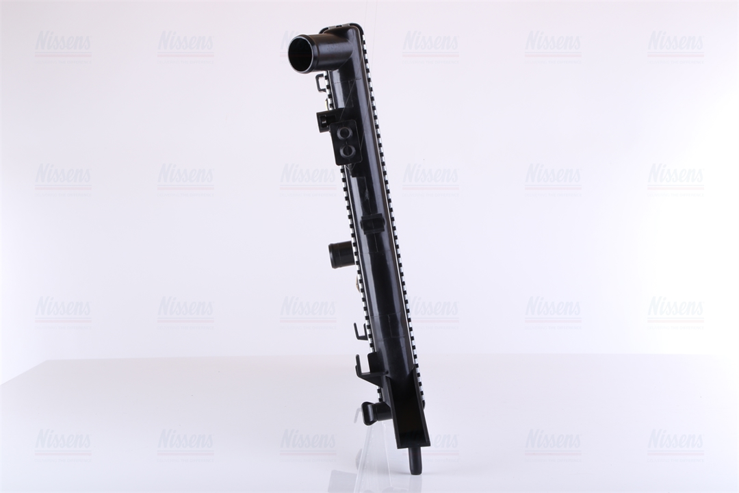 Engine cooling radiator Nissens 63248A