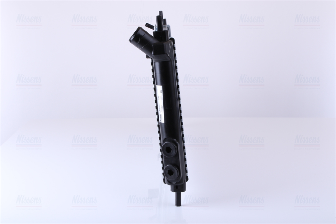 Engine cooling radiator Nissens 632921