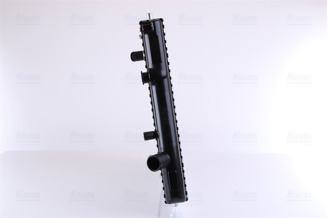 Engine cooling radiator Nissens 634811