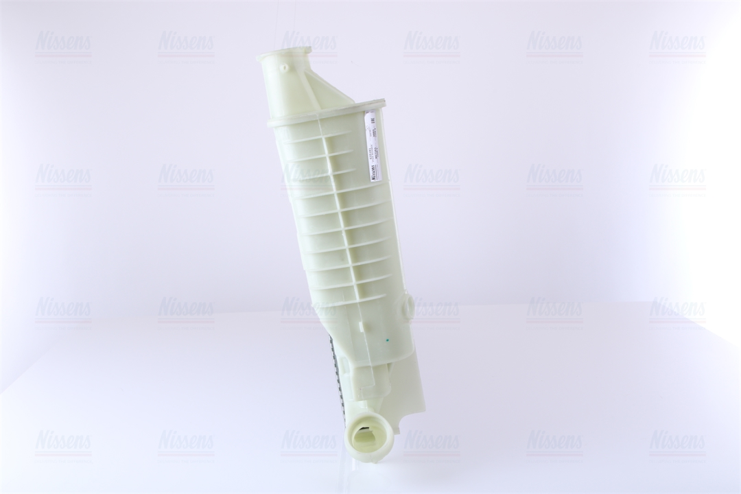 Engine cooling radiator Nissens 635181