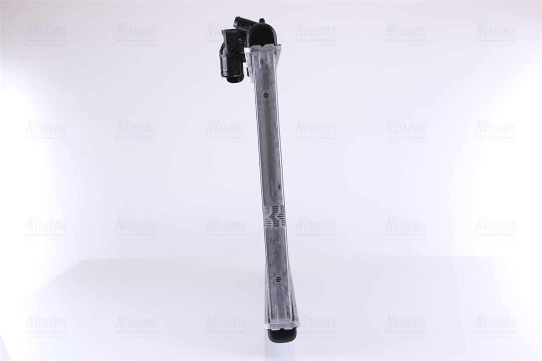 Engine cooling radiator Nissens 636003