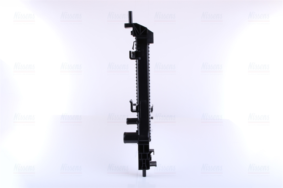 Engine cooling radiator Nissens 636004