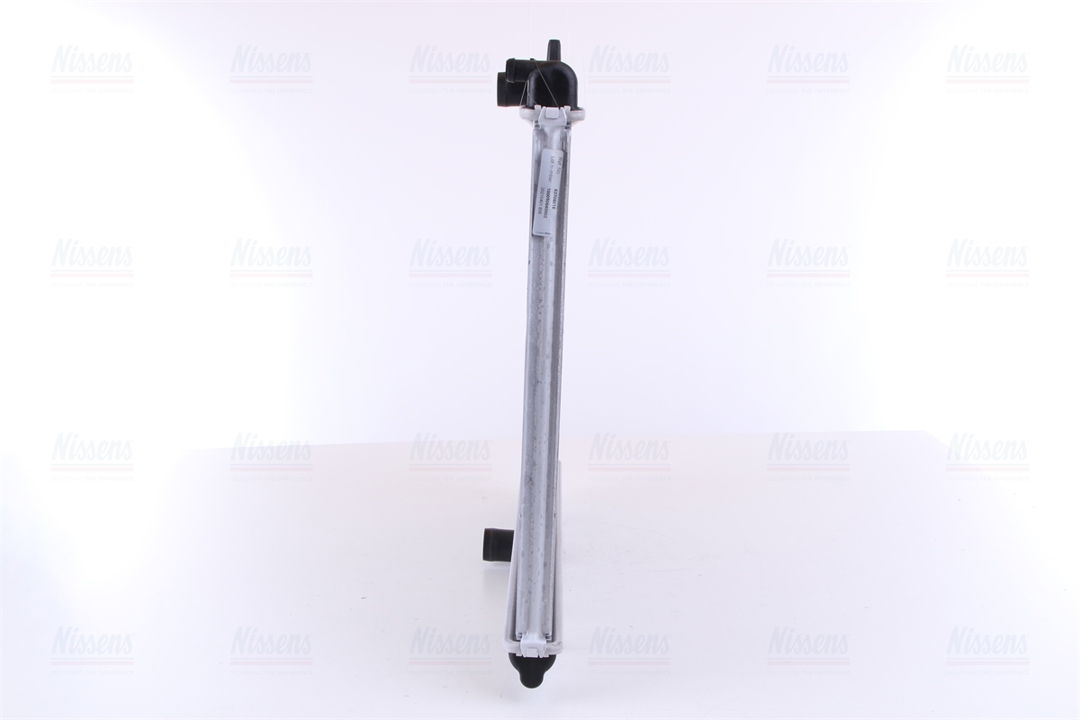 Engine cooling radiator Nissens 63606A