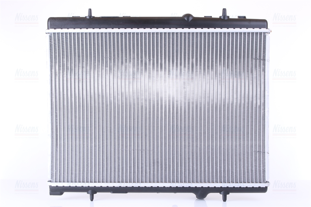 Engine cooling radiator Nissens 63605A