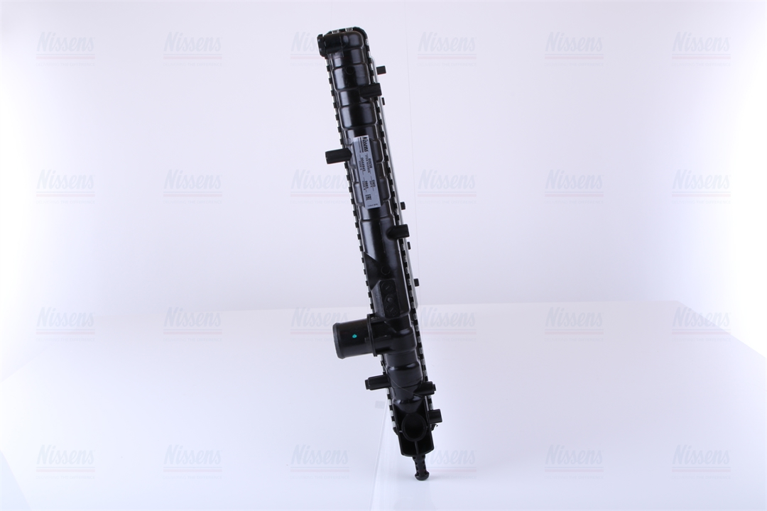 Engine cooling radiator Nissens 60058