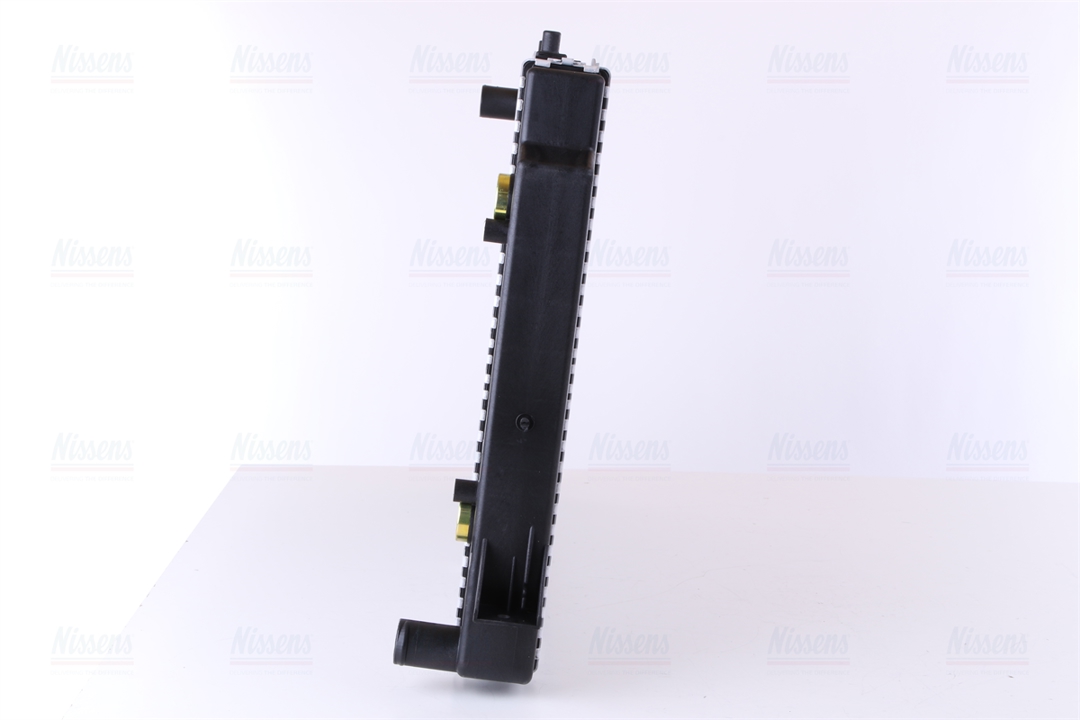 Engine cooling radiator Nissens 60469A