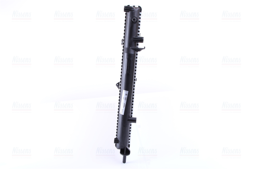 Engine cooling radiator Nissens 63766