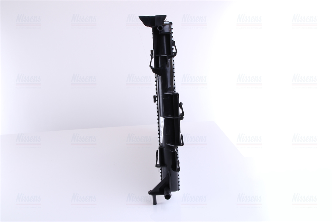 Engine cooling radiator Nissens 63765A