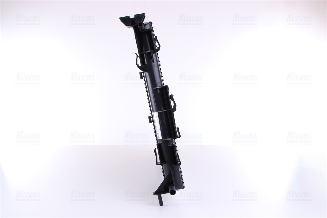 Engine cooling radiator Nissens 63769