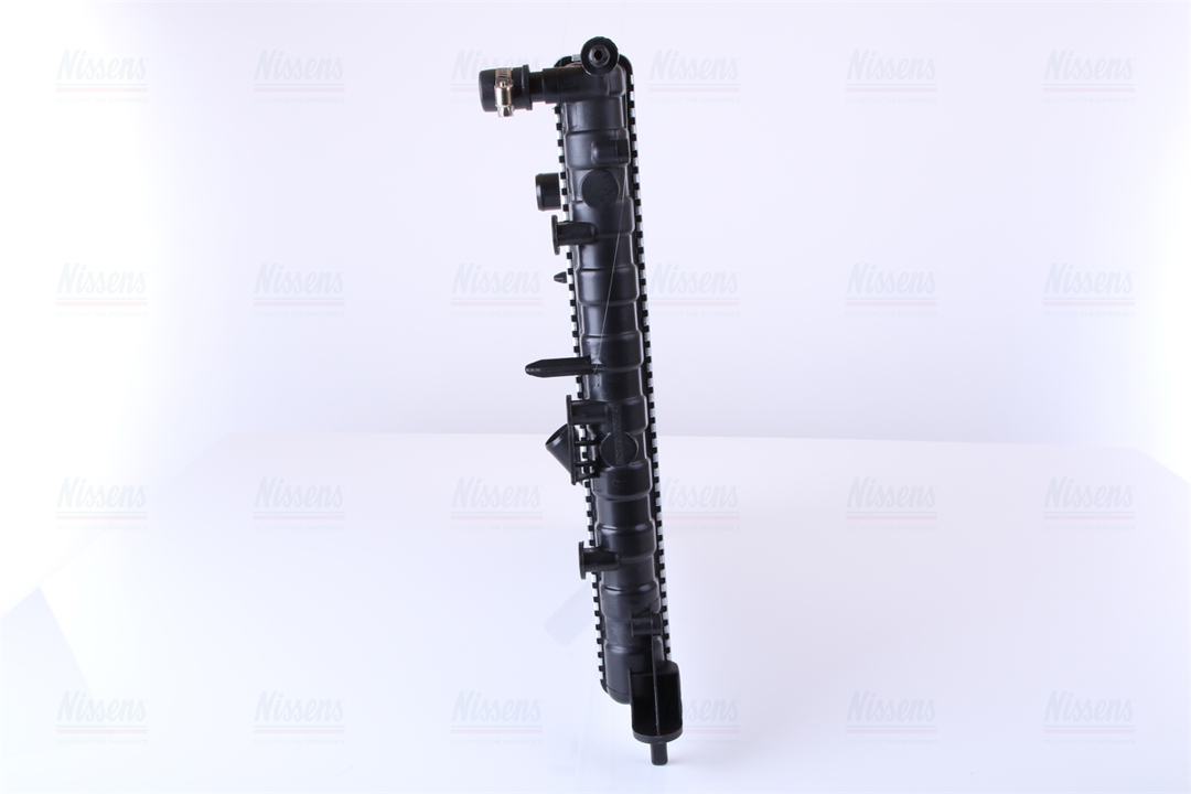 Engine cooling radiator Nissens 638271