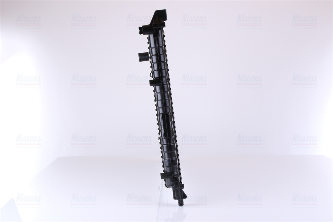 Engine cooling radiator Nissens 63832