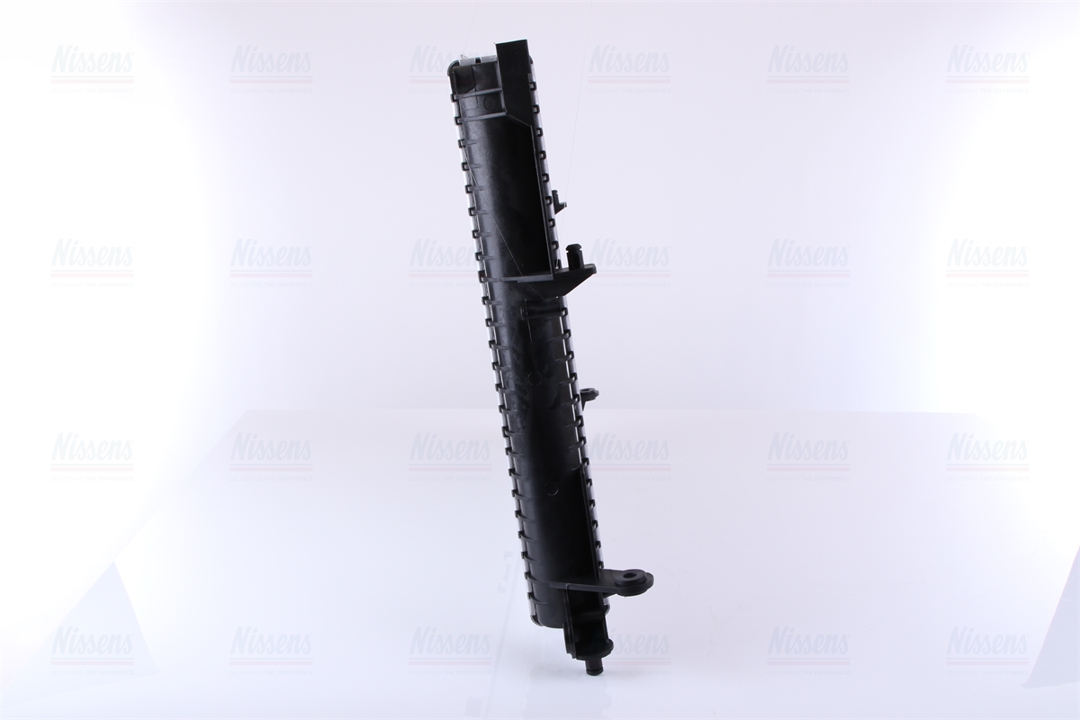 Engine cooling radiator Nissens 63851A