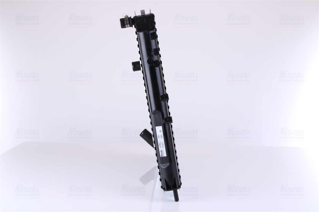 Engine cooling radiator Nissens 63886