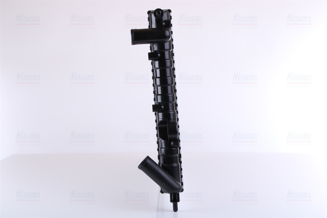 Engine cooling radiator Nissens 63918