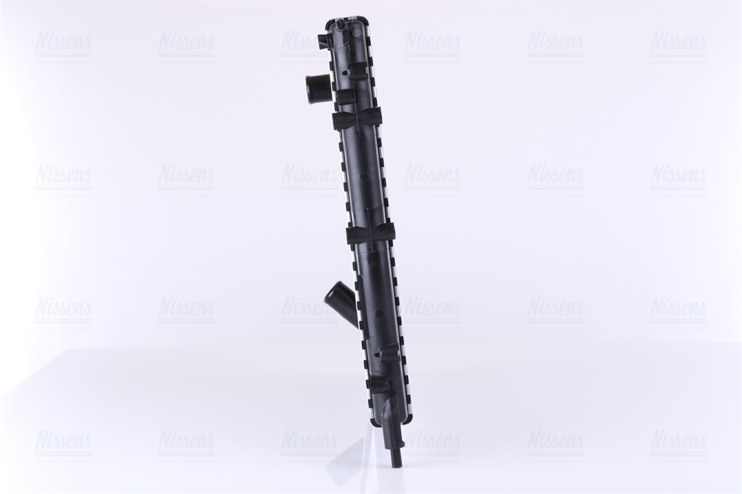 Engine cooling radiator Nissens 639261