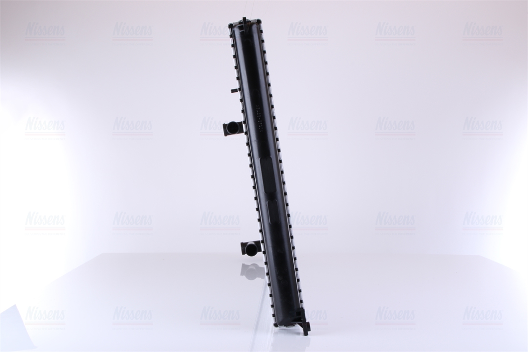 Engine cooling radiator Nissens 63935A