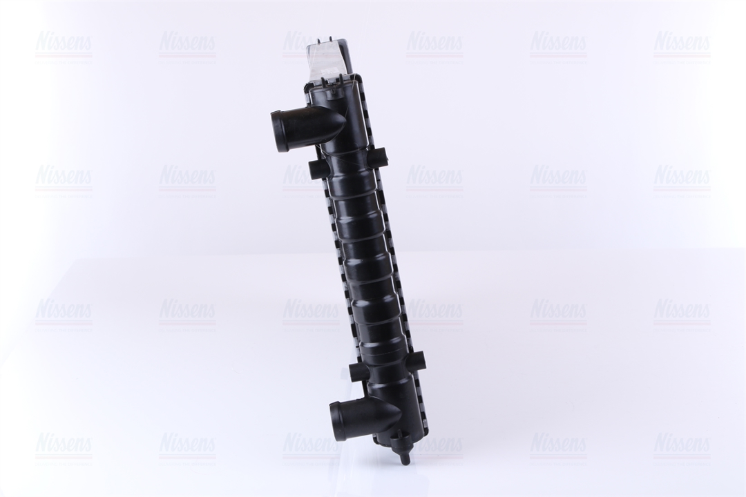 Engine cooling radiator Nissens 639961
