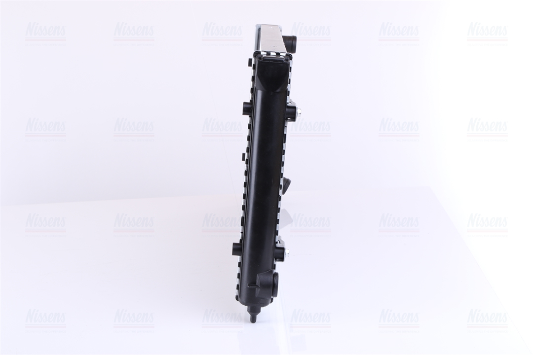 Engine cooling radiator Nissens 640041