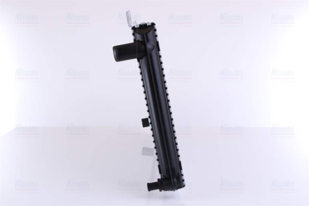 Engine cooling radiator Nissens 64057A