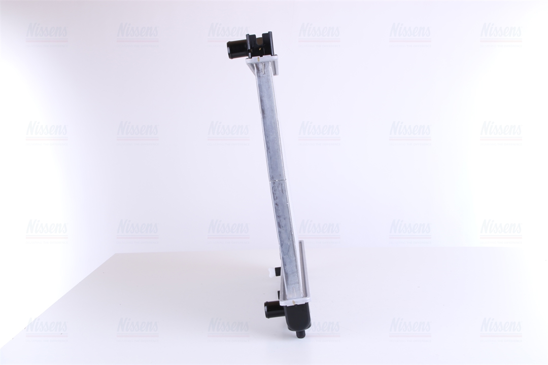 Engine cooling radiator Nissens 64079