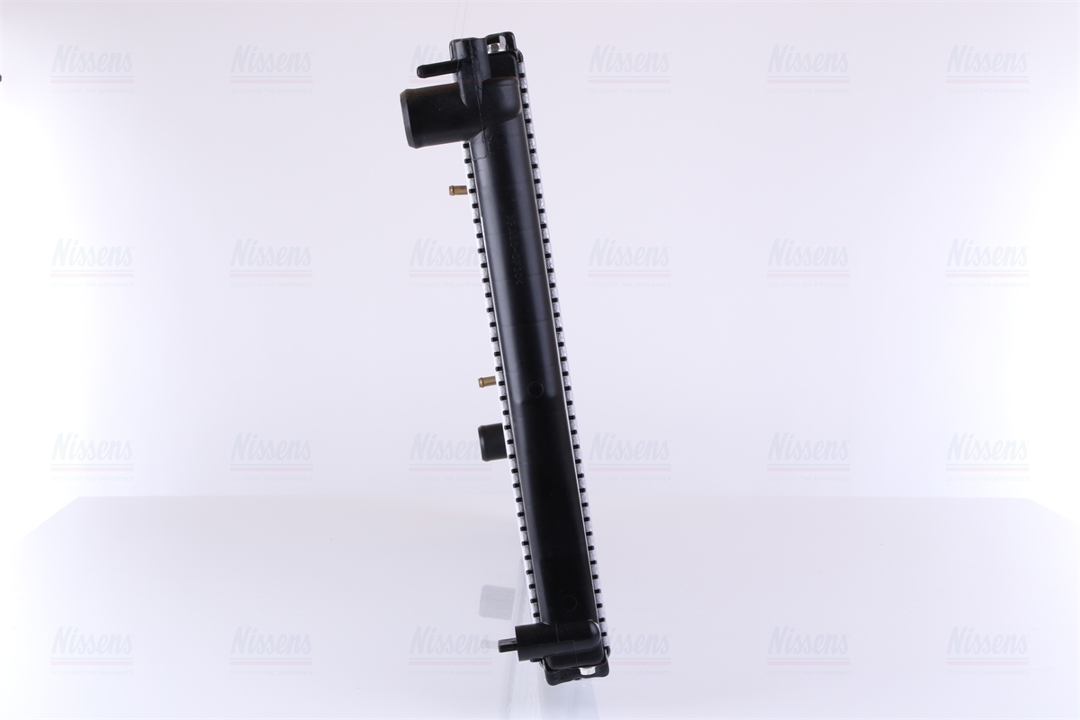 Engine cooling radiator Nissens 641111