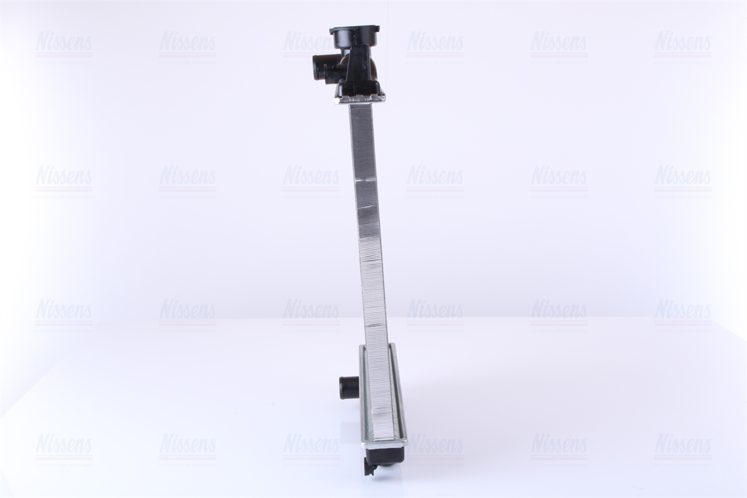 Engine cooling radiator Nissens 64173A