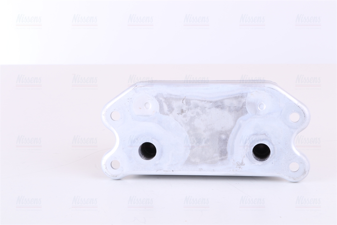 Oil cooler Nissens 90676