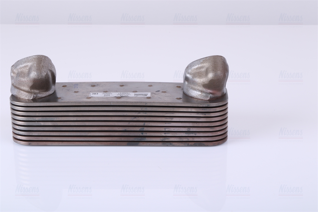 Oil cooler Nissens 90728