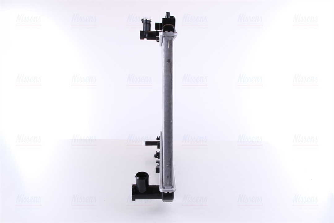 Engine cooling radiator Nissens 64639A