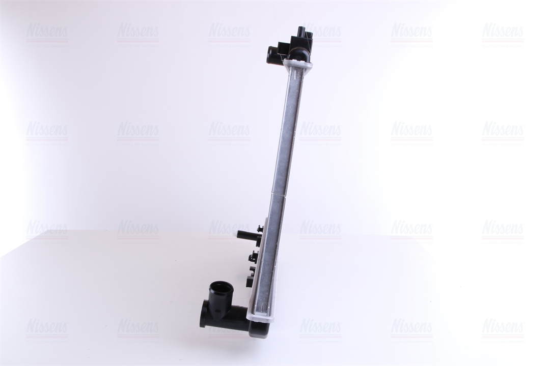 Engine cooling radiator Nissens 64638A