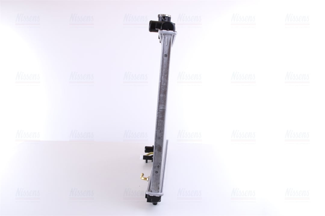 Engine cooling radiator Nissens 64659