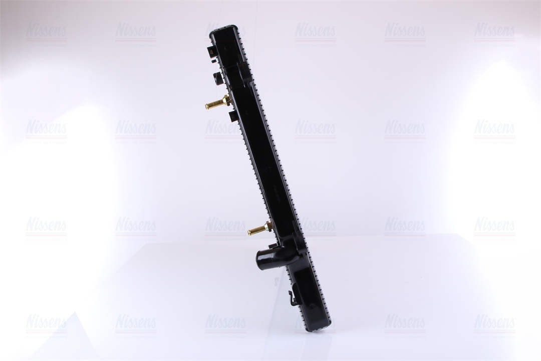 Engine cooling radiator Nissens 646806