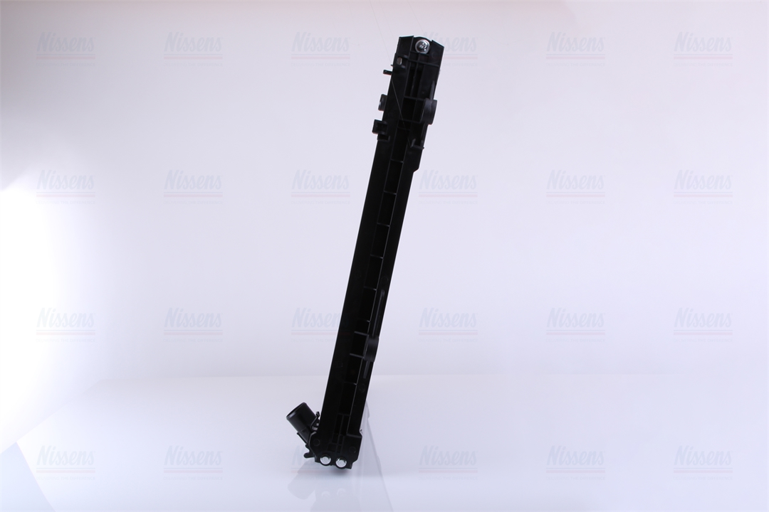 Engine cooling radiator Nissens 646826
