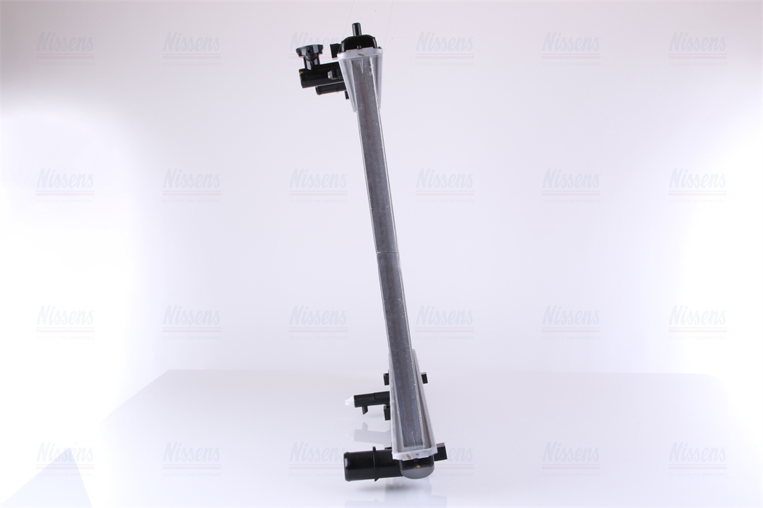 Engine cooling radiator Nissens 646833