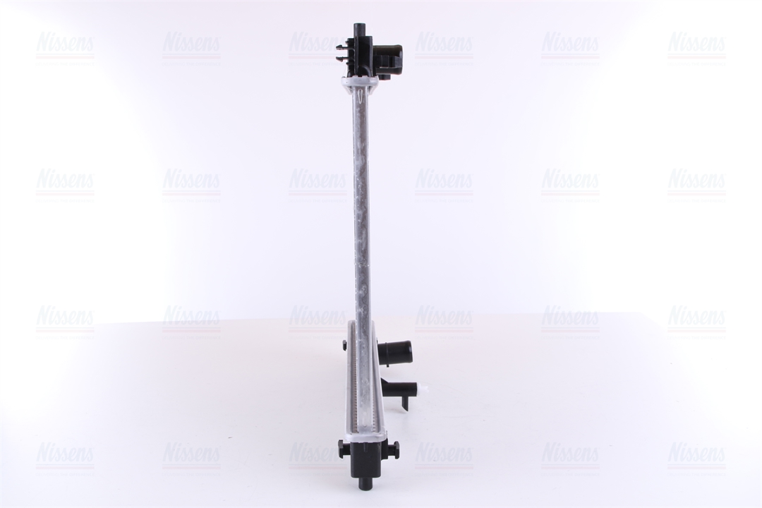 Engine cooling radiator Nissens 646877