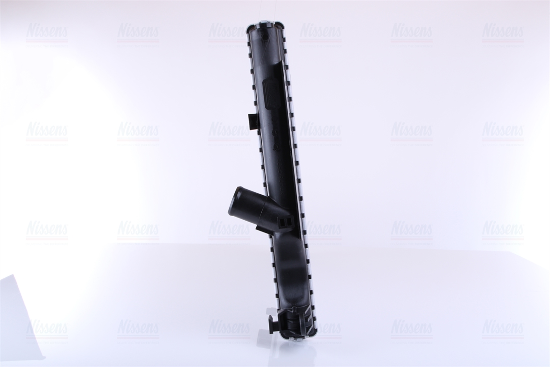 Engine cooling radiator Nissens 64693