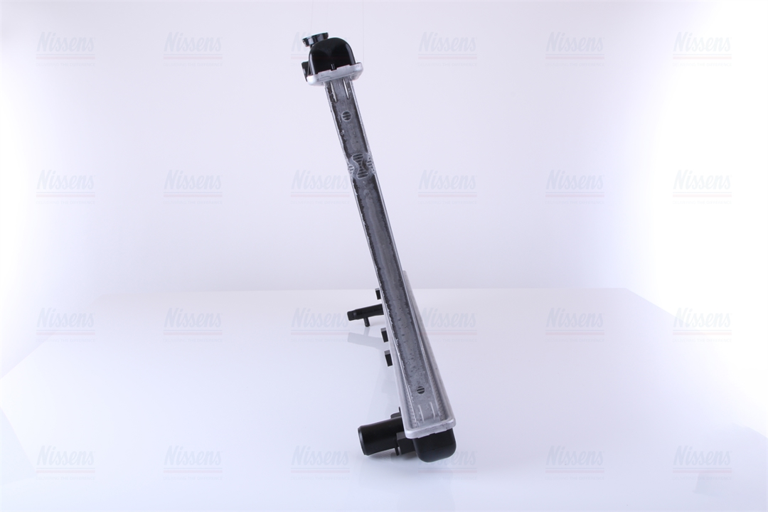 Engine cooling radiator Nissens 64706