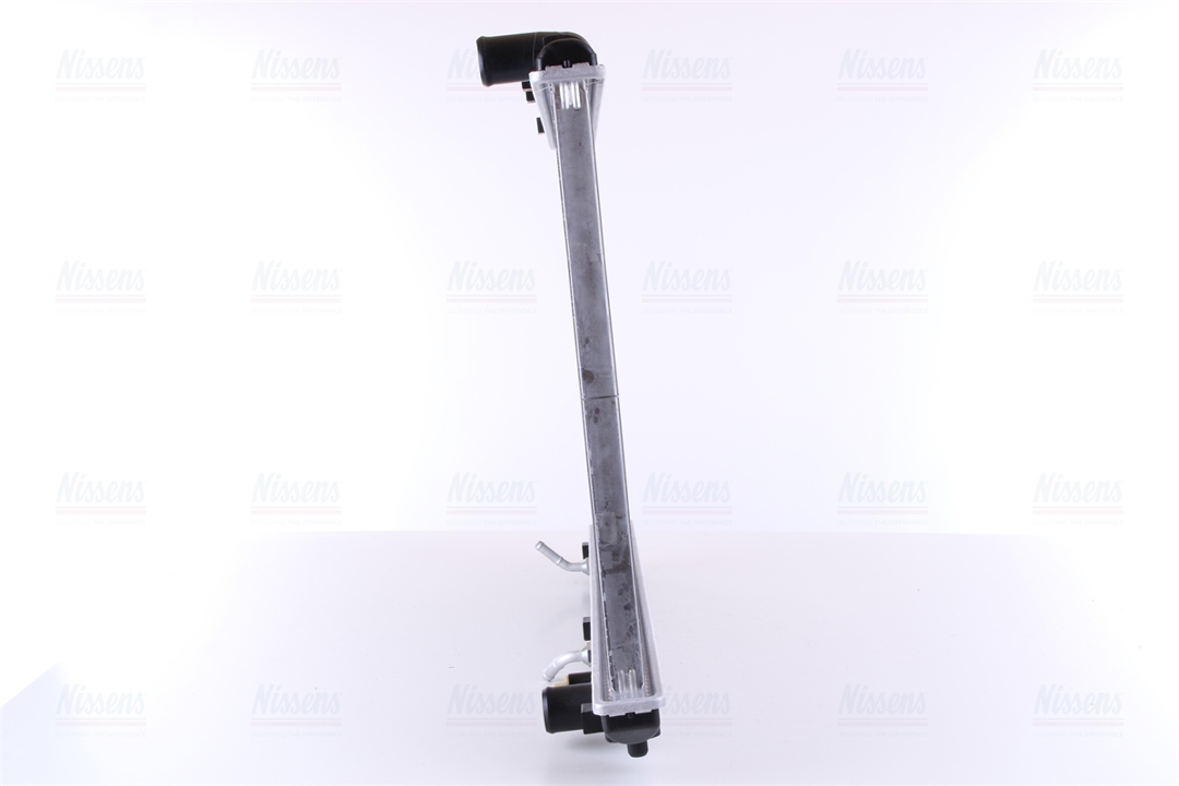 Engine cooling radiator Nissens 647721