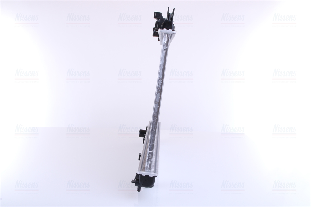 Engine cooling radiator Nissens 64781A