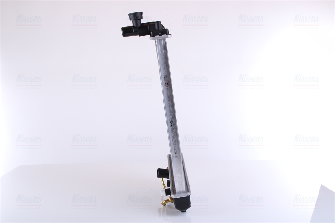 Engine cooling radiator Nissens 641763