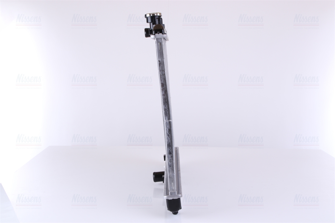 Engine cooling radiator Nissens 64177