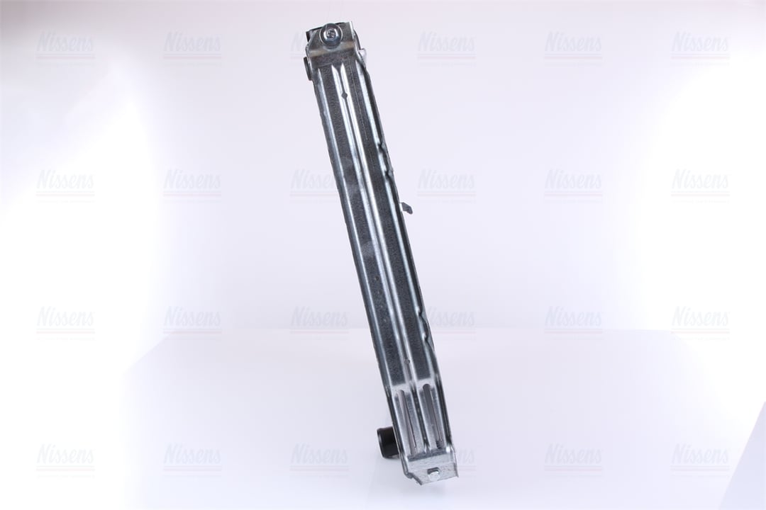 Engine cooling radiator Nissens 64599A