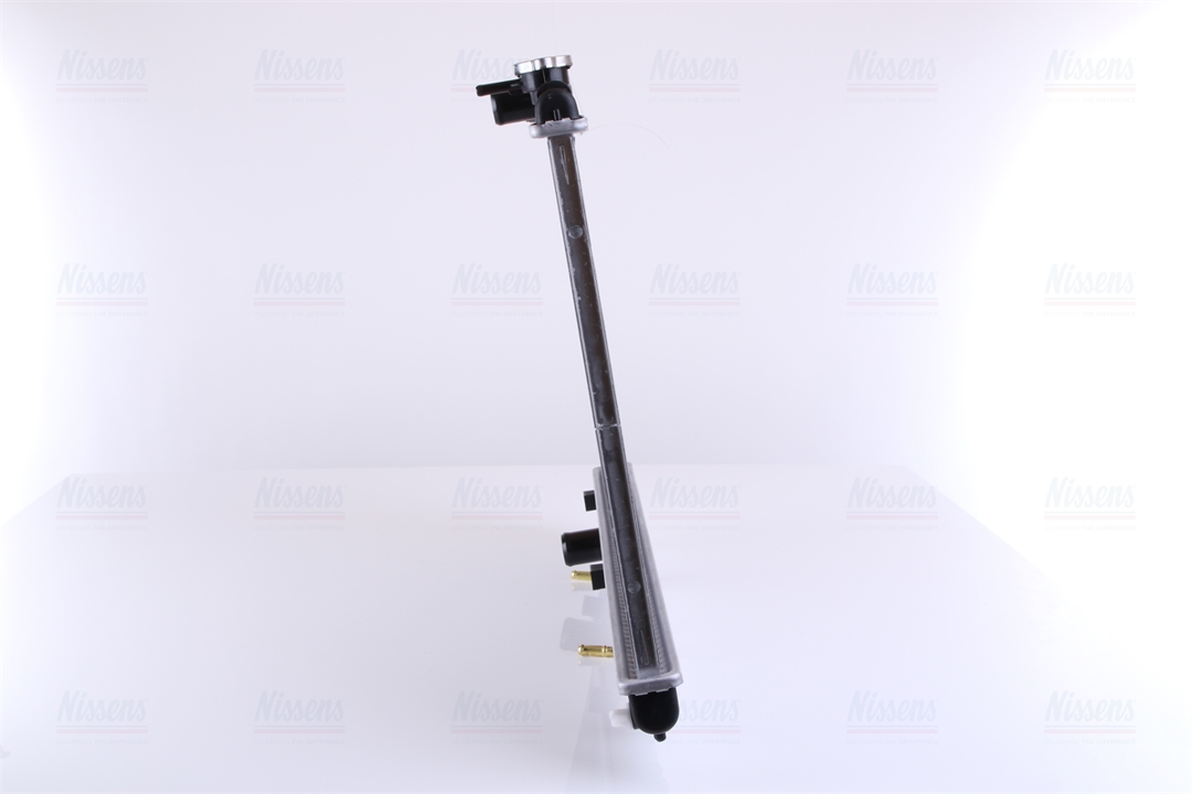 Engine cooling radiator Nissens 648681