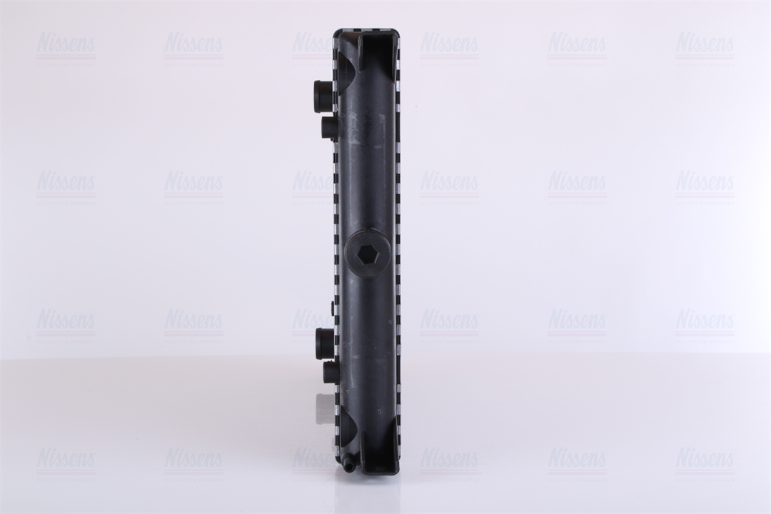 Engine cooling radiator Nissens 65140