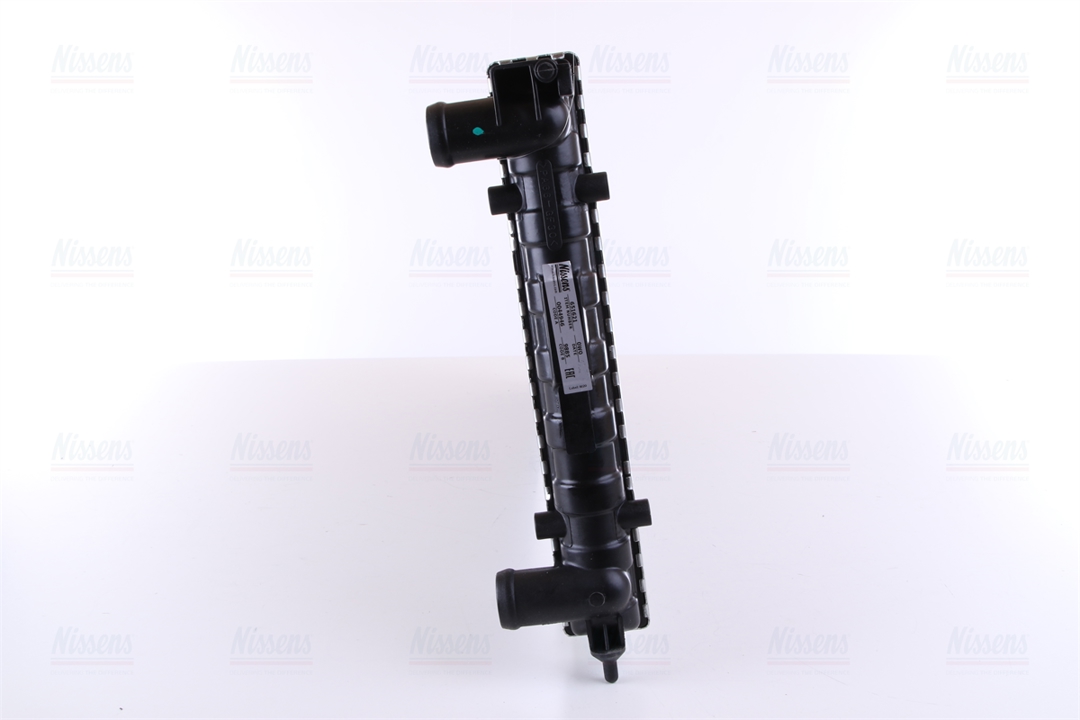 Engine cooling radiator Nissens 651621