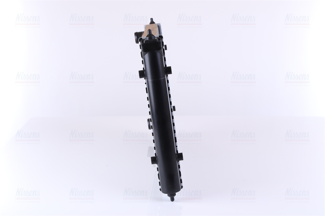 Engine cooling radiator Nissens 651731